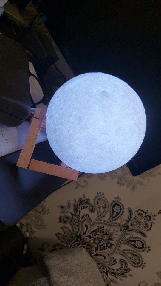 Customer photo review of Mystical Moon Lamp