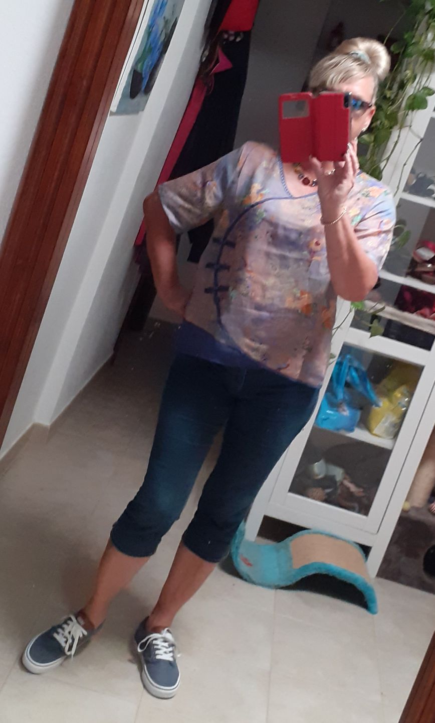 Customer photo review of Plus Size - Vintage Stitching V Neck Short Sleeve Ramie T-shirt