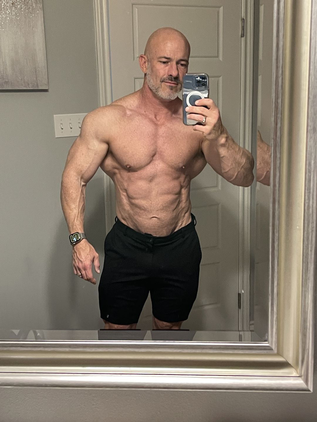 Customer photo review of Bermuda Flex Shorts