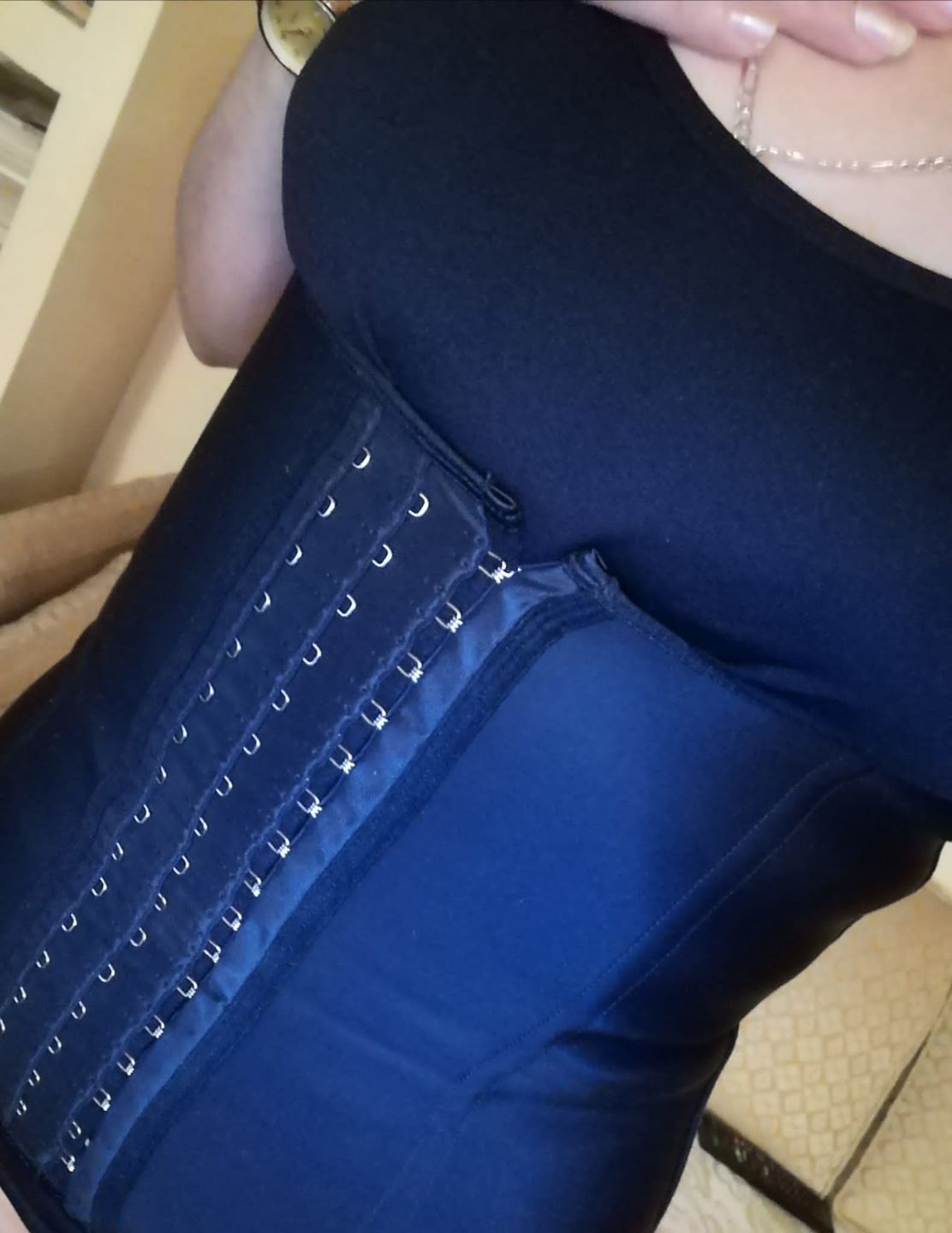 Customer photo review of FAJA CHALECO PITBULL DE LATEX CON COMPRESIÓN A 3 NIVELES FP018-2