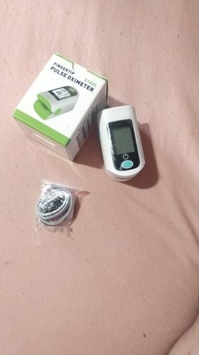 Customer photo review of OxyCheckPro™ The Fingertip Touch Digital Oxygen Checker