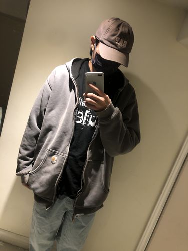 Customer photo review of Carhartt Zip Up Hoodie Size XL
