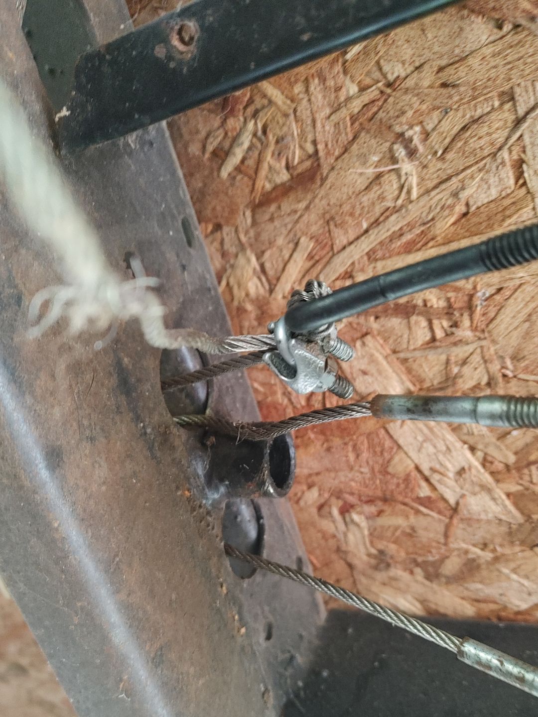 Customer photo review of Universal Bolt End Lift Cable