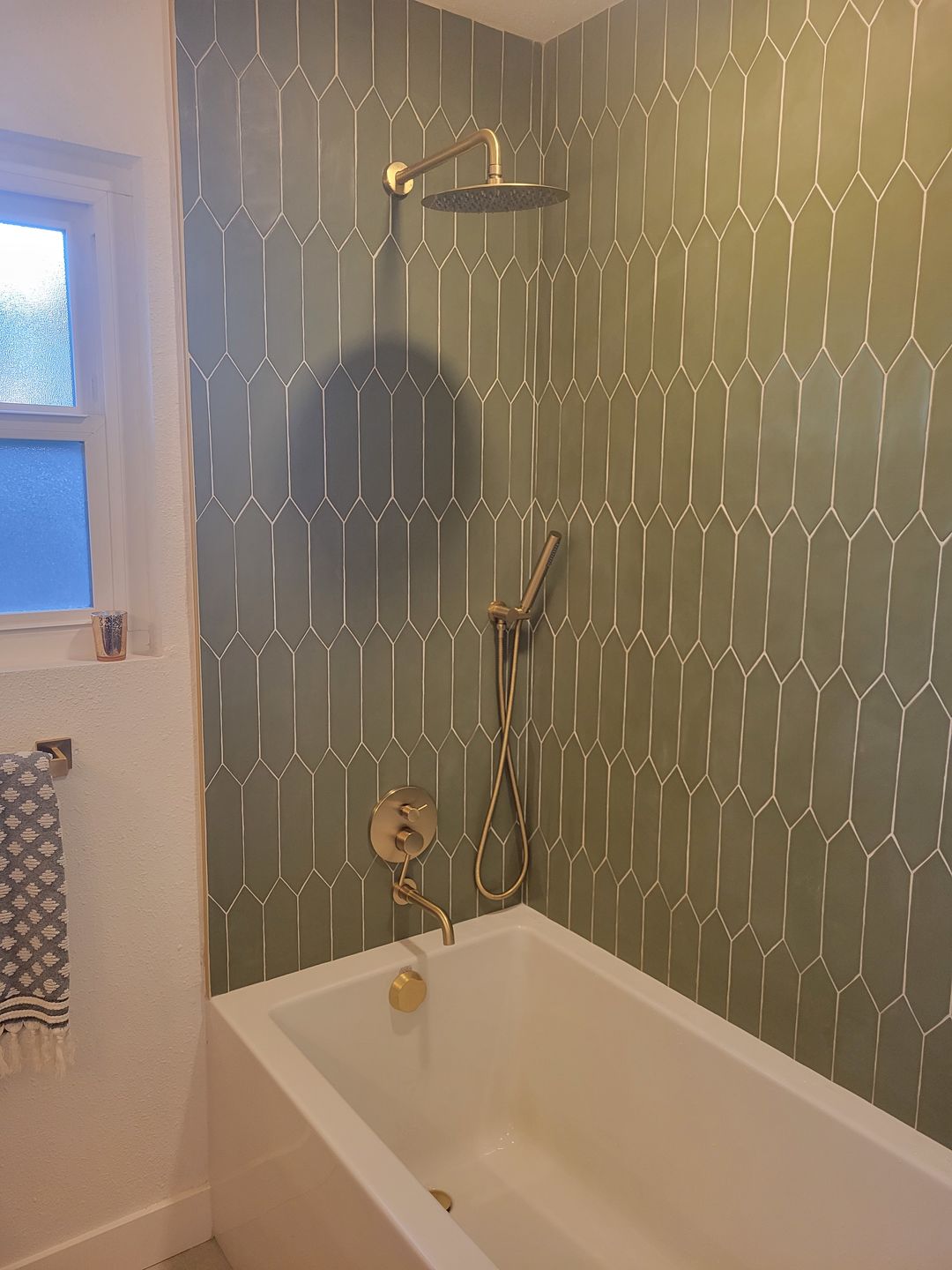 Customer photo review of Tub Shower Faucets Sets Complete Brushed Gold Rain Shower System With Tub Spout RB1084