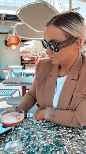 Customer photo review of Gustavo - Black