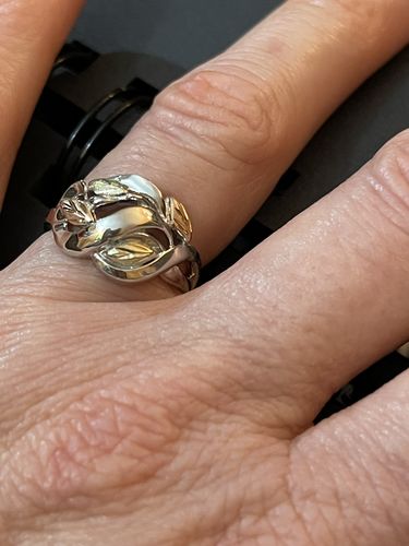 Customer photo review of Sterling Silver Black Hills Gold Modern Foliage Ring IV
