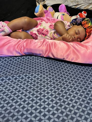 Customer photo review of Silky Lounger