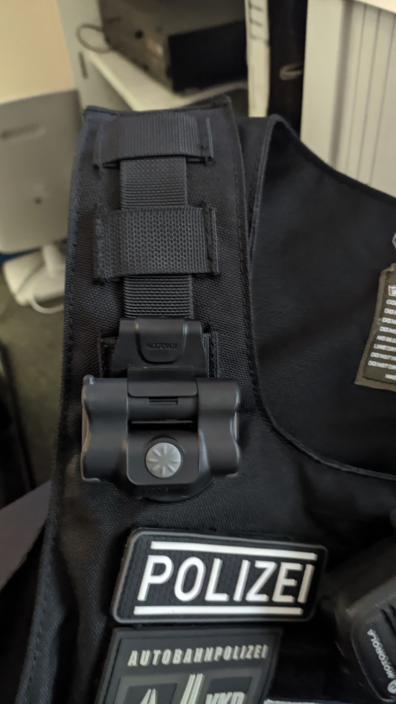 Customer photo review of Nextorch Universallampe UL10 UV + Weiß