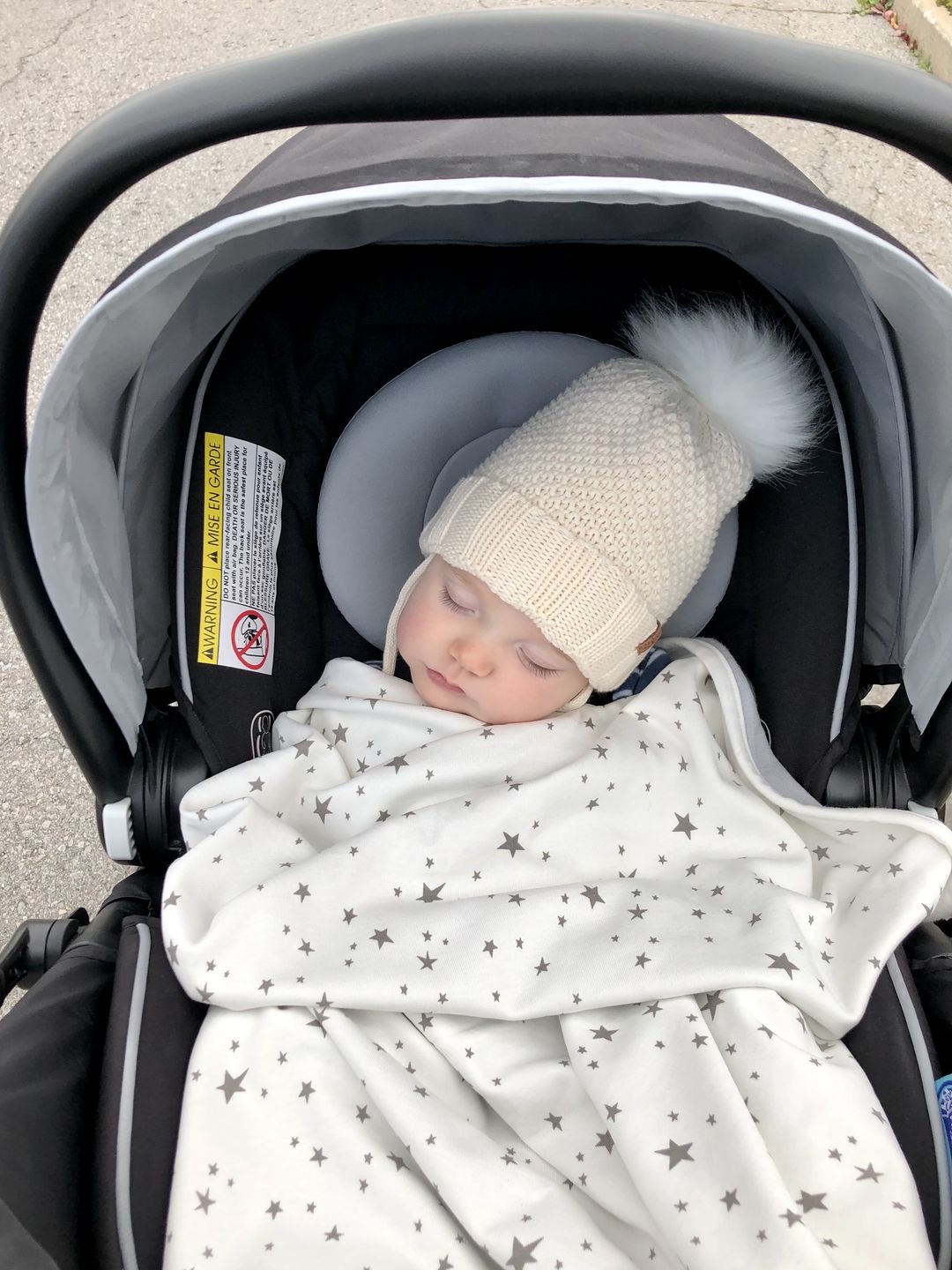 Customer photo review of 4 Season® Stroller Merino Wool & Organic Cotton Baby Blanket, 40" x 31.5", Star White