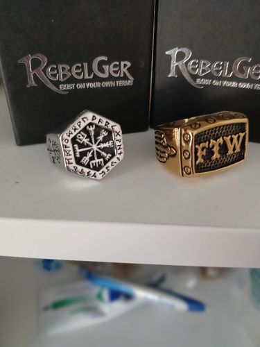 Customer photo review of GOLDEN F THE WORLD RING