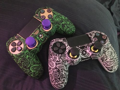 Customer photo review of Green Motif - PS4 Controller Skin