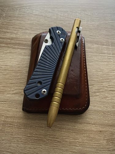 Customer photo review of No.52 | 'Buck Brown' Vertical Leather Wallet