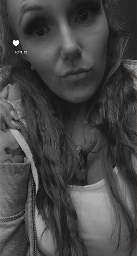 Customer photo review of Boss Babe