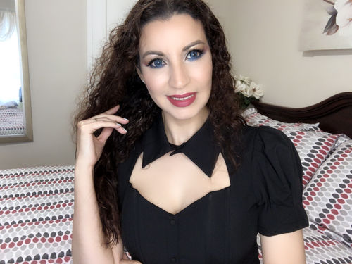 Customer photo review of Norko Blue Contact Lenses(12 months wear)