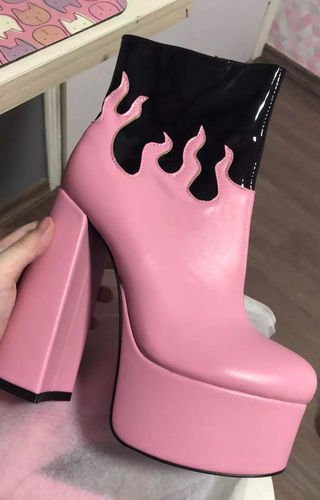 Customer photo review of Bubblegum Pink Boots