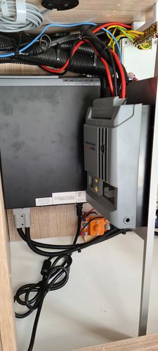 Customer photo review of iTECH120X 12V 120Ah Lithium Ion Battery LiFePO4 Deep Cycle Camping RV Solar
