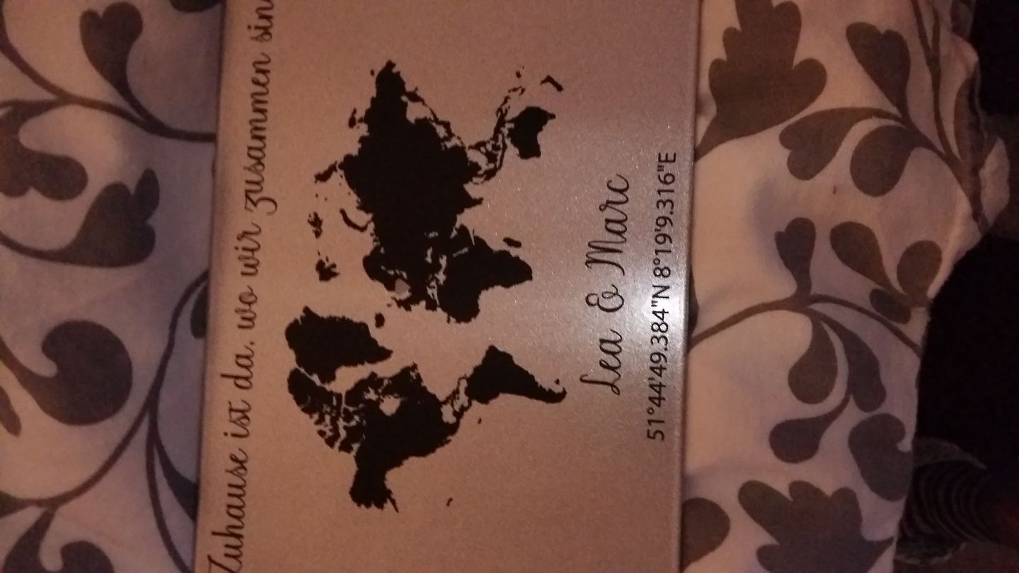 Customer photo review of Geschenk Weltkarte mit Koordinaten - personalisiert