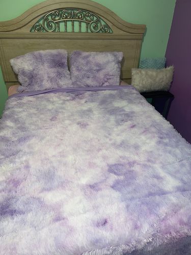 Customer photo review of Pluffy™ Tie-Dyed Bed Set