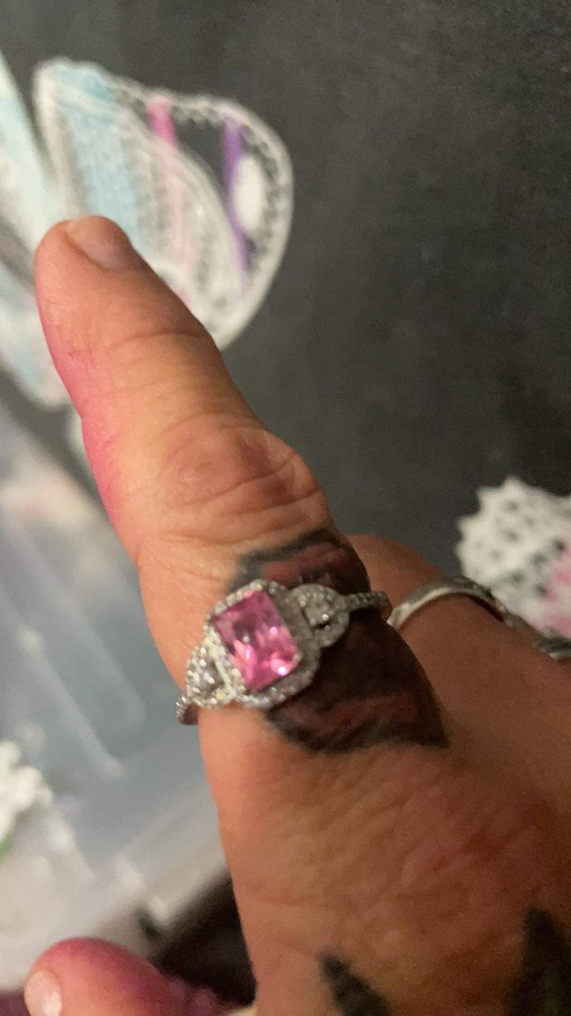 Customer photo review of Freshly Cut Roses (Candle)