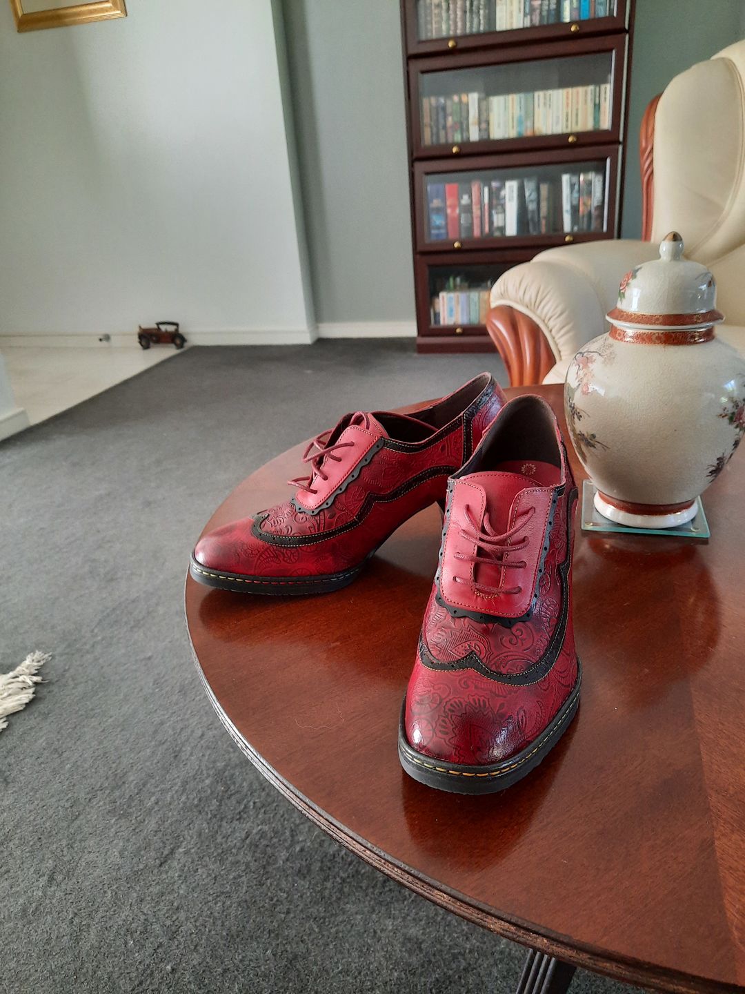 Customer photo review of Retro Leather Hand-embossed Pumps