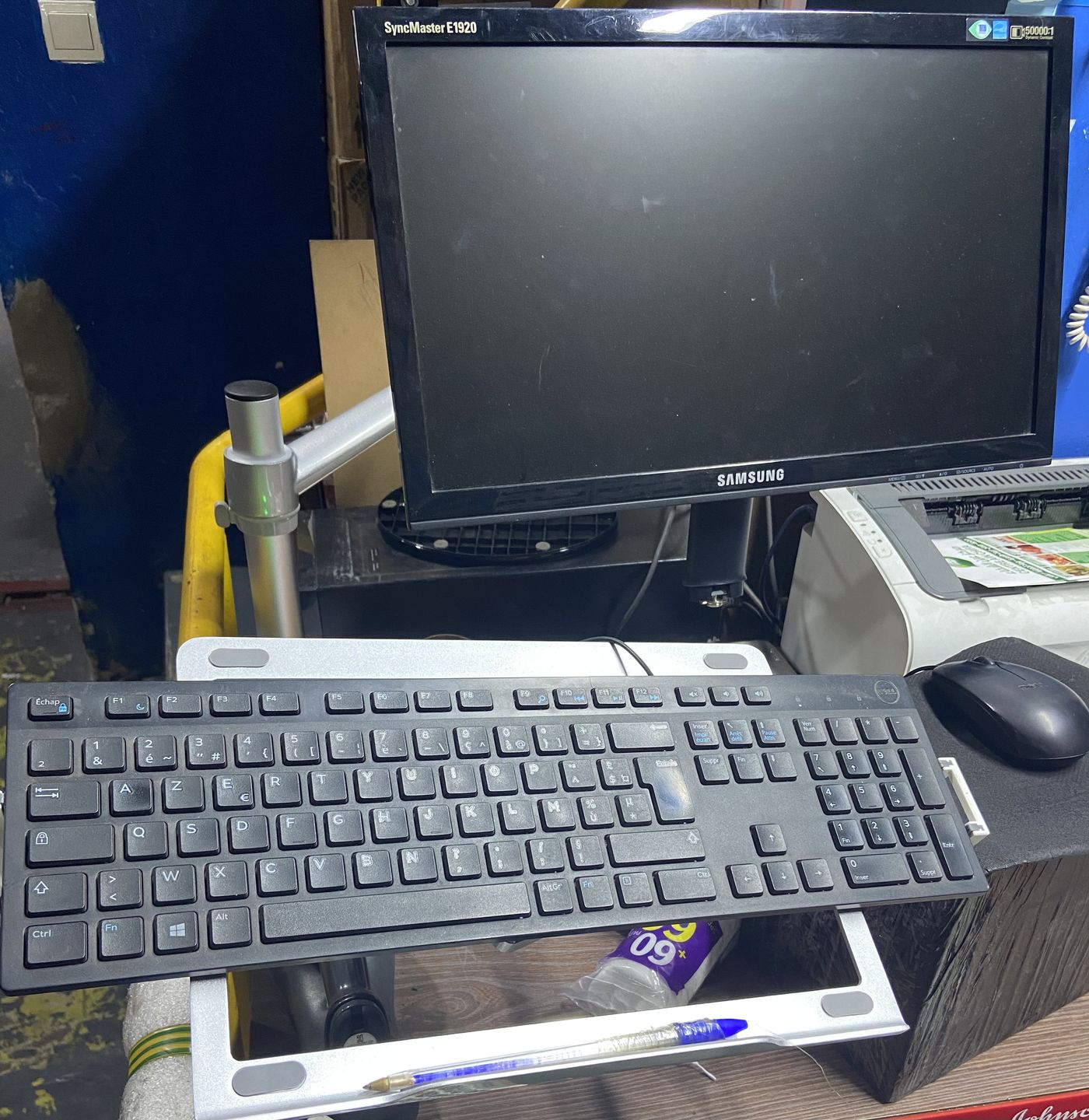 Customer photo review of Support de moniteur et ordinateur portable OPE-1