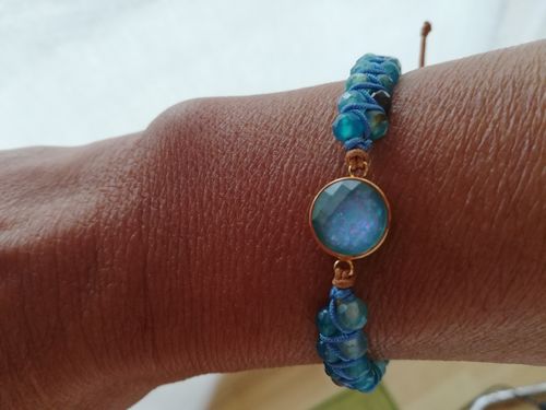 Customer photo review of BRACELET D'OPALE BLEU HYPNOTISANT
