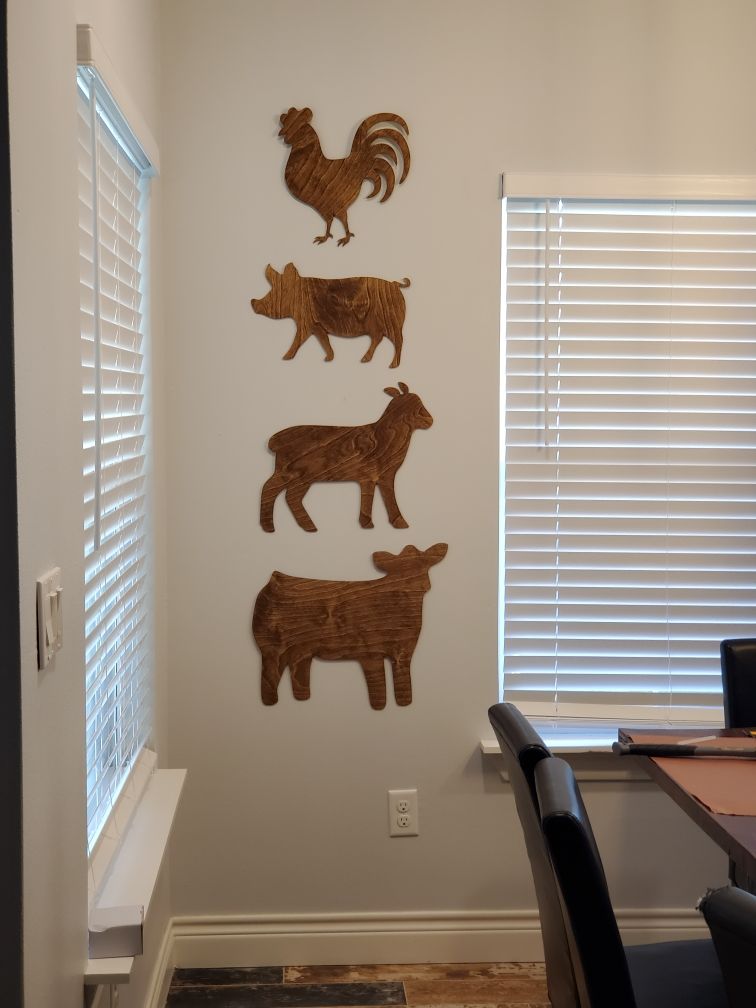 Customer photo review of Unfinished Wooden Rooster Chicken Shape - Farm Animal - Craft - up to 24" DIY