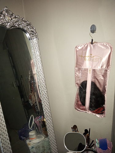 Customer photo review of Lux Wig Bags