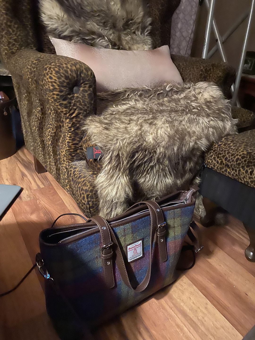 Customer photo review of Harris Tweed Large Tote Bag with Shoulder Strap