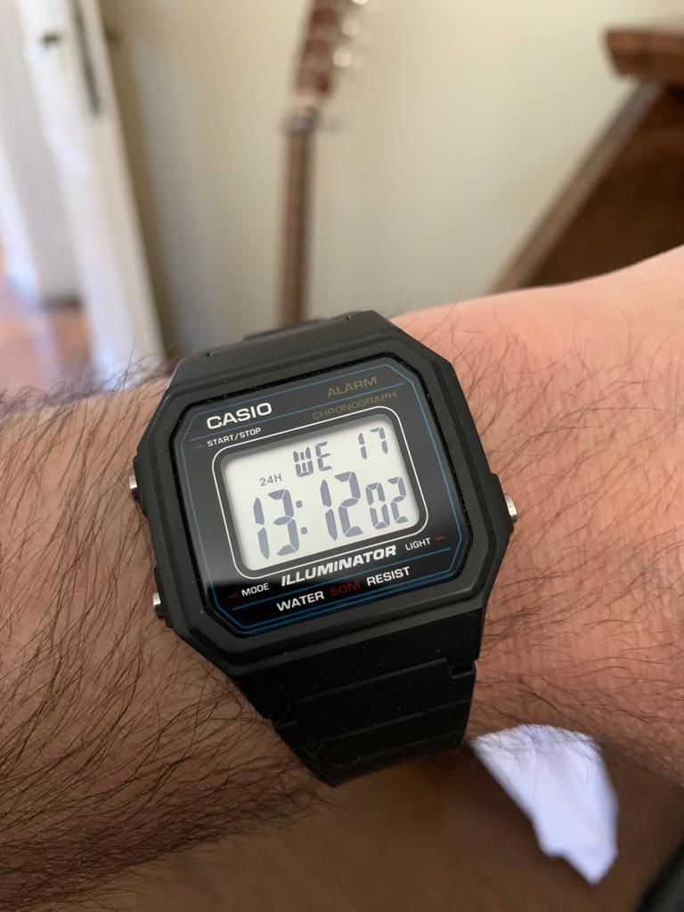 Customer photo review of Reloj Casio Vintage W-217H-1AVDF Classic Líneas Azules