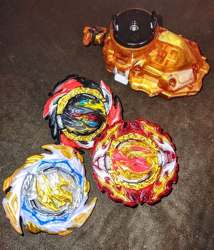 Customer photo review of [IN-STOCK] Takara Tomy Beyblade BURST Dynamite Battle B-191 Overdrive Special Starter Set