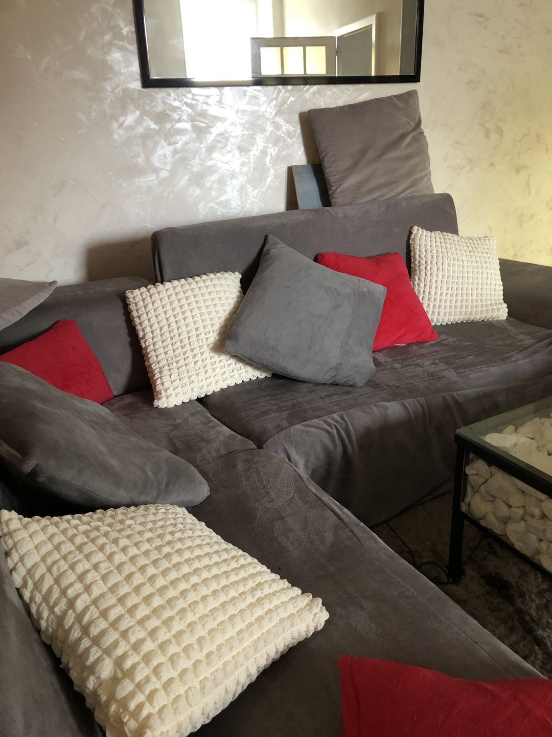 Customer photo review of Gris clair - Housses en velours Extensibles de Fauteuil et Canapé - La Maison des Housses