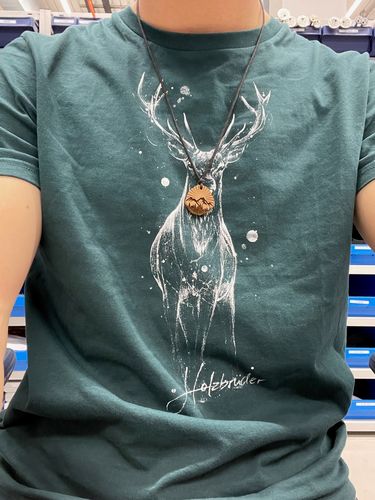 Customer photo review of Hirsch - Line Art  - Bio Herren Shirt