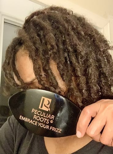 Customer photo review of Peculiar Roots Lint-Free Loc Brush (Soft Bristle)