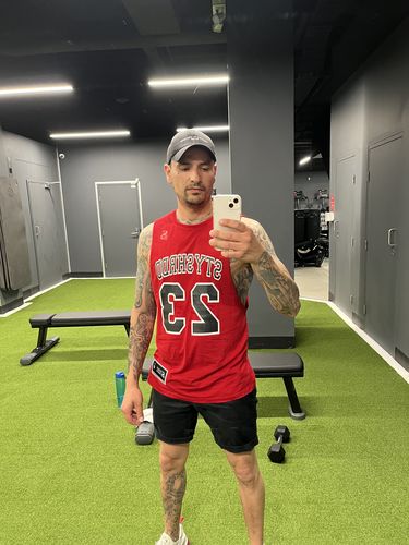 Customer photo review of BALLER- Sleeveless Muscle Tank top - Red