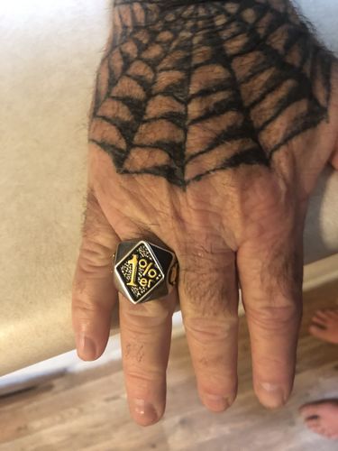 Customer photo review of 1%ER SKULL RING