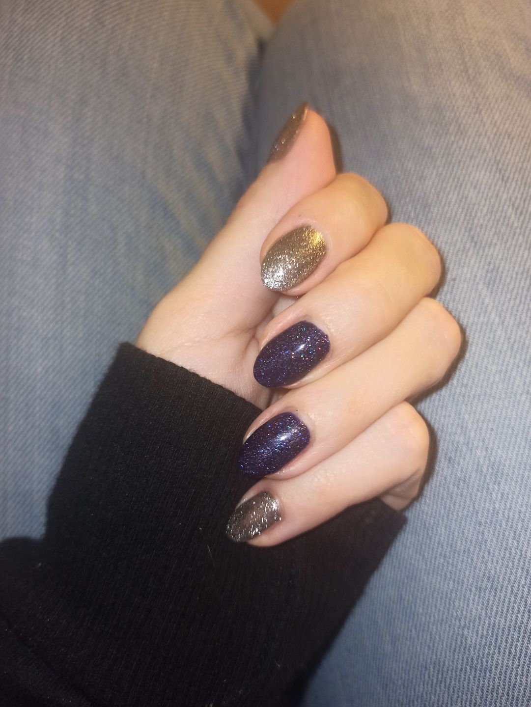Customer photo review of Semilac 088 Blue Ink UV Gel Polish 7ml