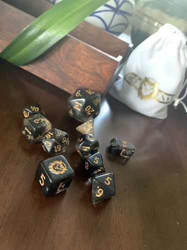Customer photo review of Mystery 10 - Piece Sets