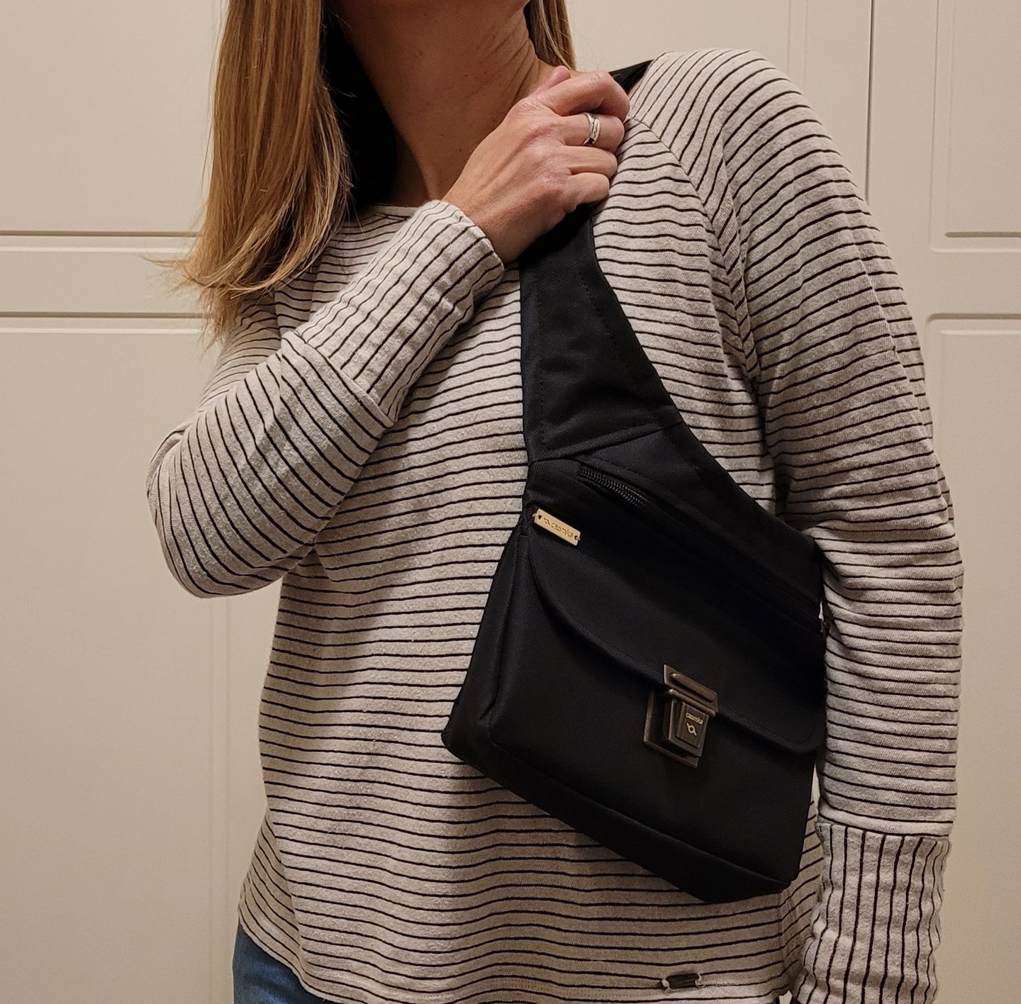 Customer photo review of Classic Black "Cordura" & Old Gold · Pieza Exclusiva Núm. 10472