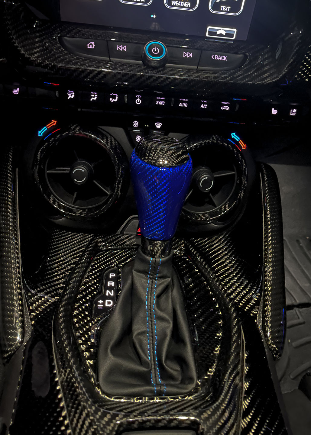 Customer photo review of Customizable Carbon Fiber Automatic Shifter Knob for 2016-2021 Chevy Camaro