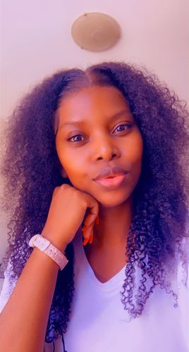 Customer photo review of NANDI - Peruvian 13x4 Lace Front Wig