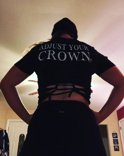 Customer photo review of 11 - Adjust Wide Neck Crop