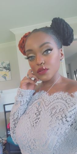 Customer photo review of Zala Nose Hoop
