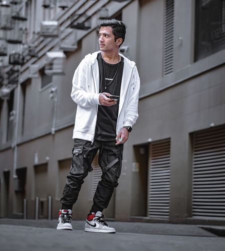 Customer photo review of TO Techwear Urban Cargo Joggers