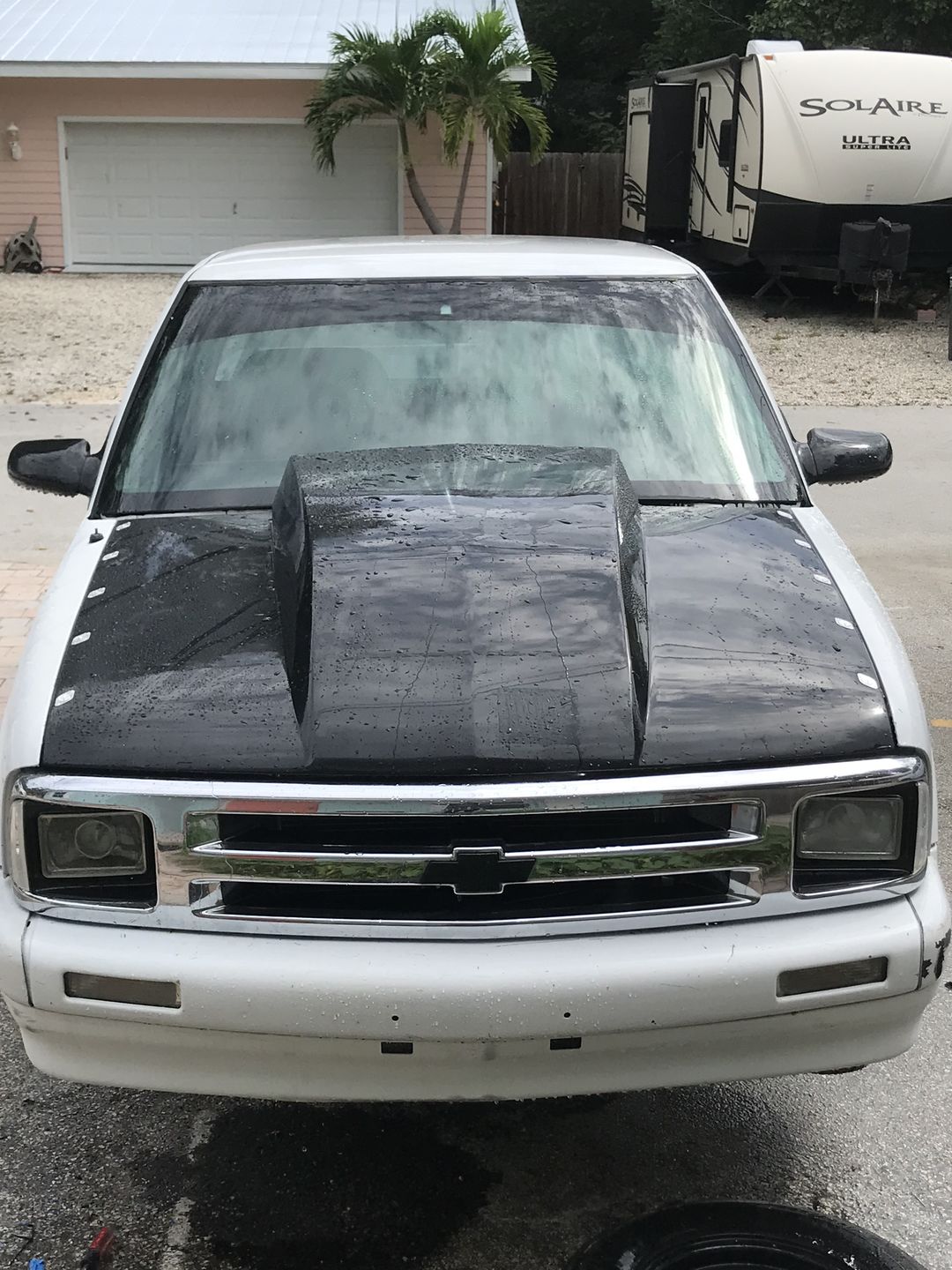 Customer photo review of Motion Raceworks 1994-04 S10 S10/Sonoma/Blazer Dzus Hood Rails (34") (Black Anodized)