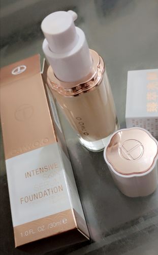 Customer photo review of O.TWO.O  INTENSIVE SKIN SERUM FOUNDATION