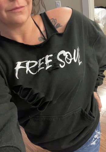 Customer photo review of 15 - Free Soul Wide Neck Sweatshirt