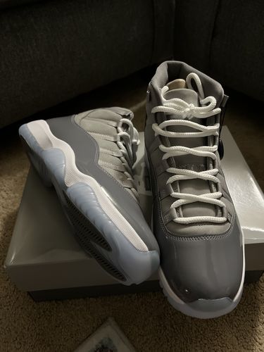 Customer photo review of 2021 Air Jordan 11 “Cool Grey” Early Pairs