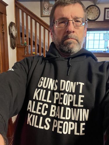 Customer photo review of Guns Don't Kill People Men's Apparel