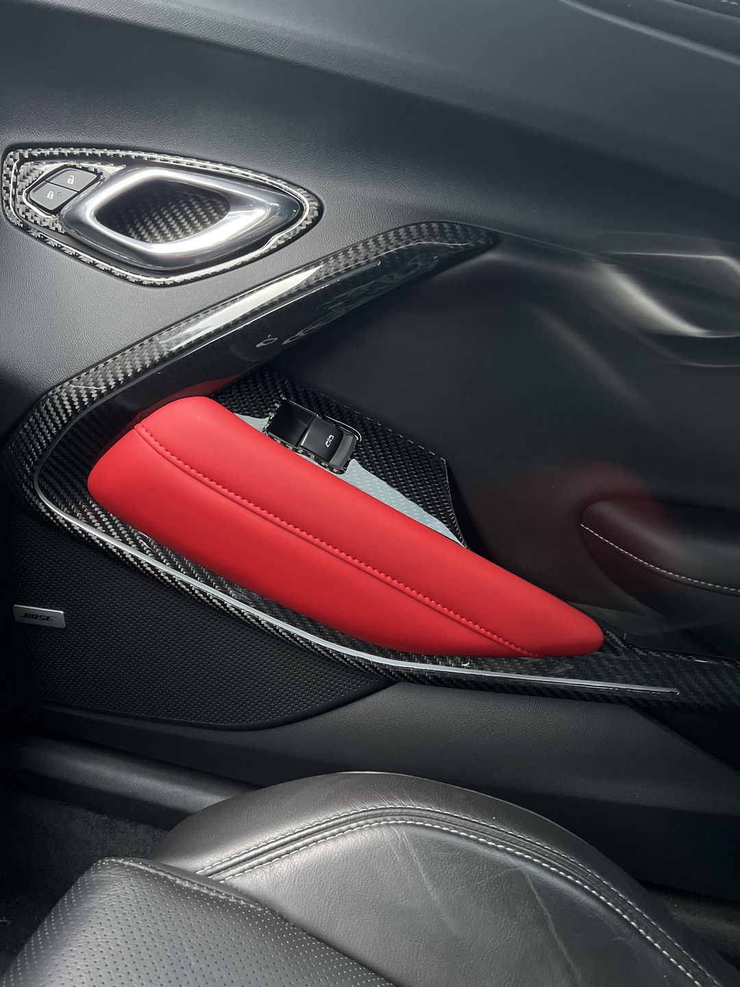 Customer photo review of Real Carbon Fiber Interior Door Panel Chrome Trim Cover For 2016-2021 Chevy Camaro